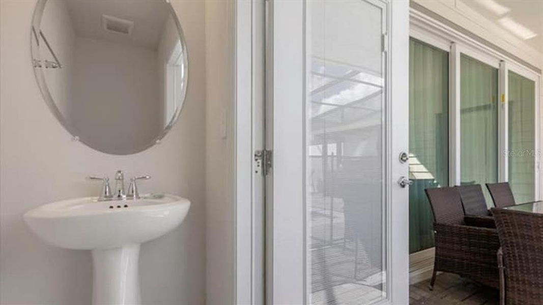 Furnished interior view inside a new home in , Clermont (Image 29).