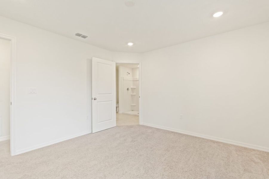 Spacious, unfurnished interior of a new home in Palm Bay, Palm Bay (Image 16).