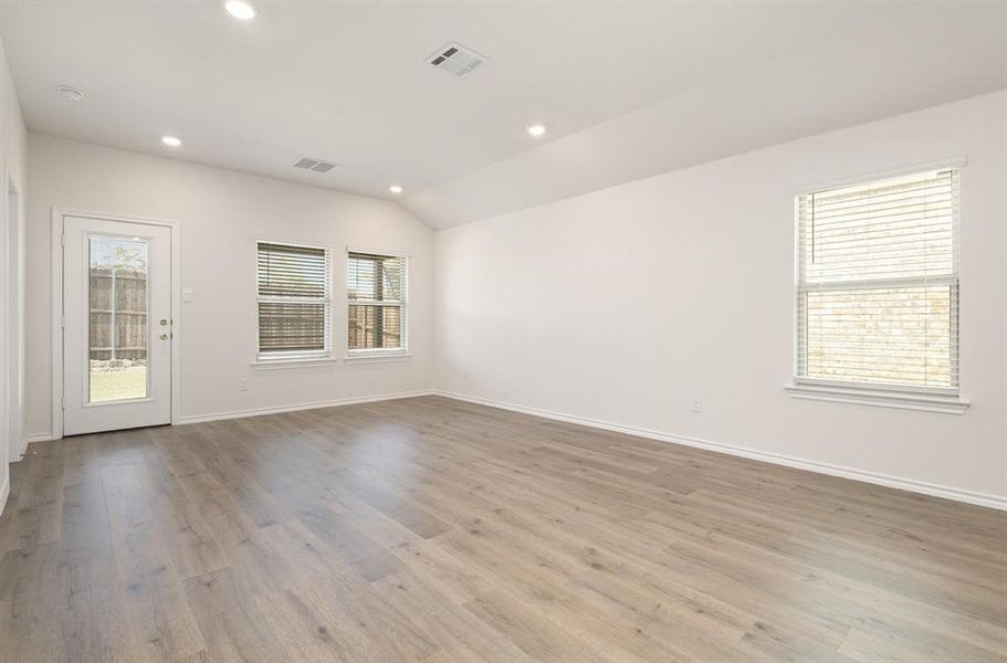 Spacious, unfurnished interior of a new home in , Royse City (Image 13). Spacious, unfurnished interior of a new home in , Royse City (Image 13).