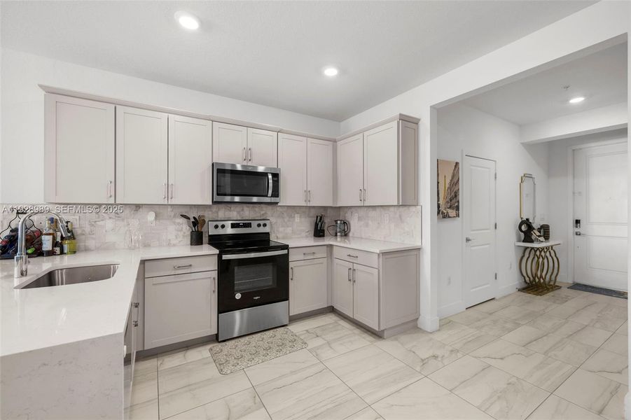 Furnished interior view inside a new home in , Pembroke Pines (Image 5). Furnished interior view inside a new home in , Pembroke Pines (Image 5).
