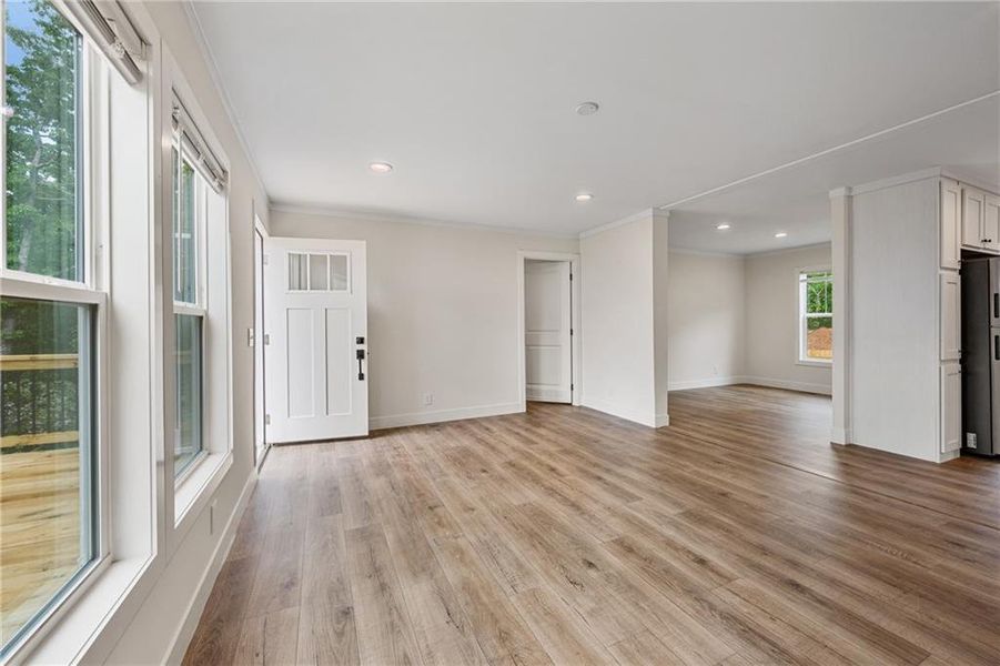 Spacious, unfurnished interior of a new home in , Gainesville (Image 11).