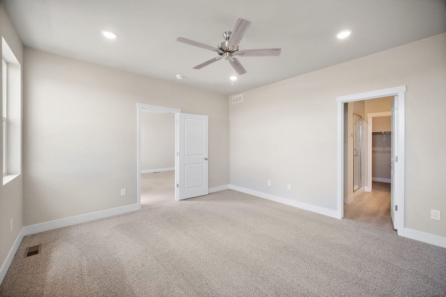 Spacious, unfurnished interior of a new home in Trails at Aspen Ridge-3, Colorado Springs (Image 14). Spacious, unfurnished interior of a new home in Trails at Aspen Ridge-3, Colorado Springs (Image 14).