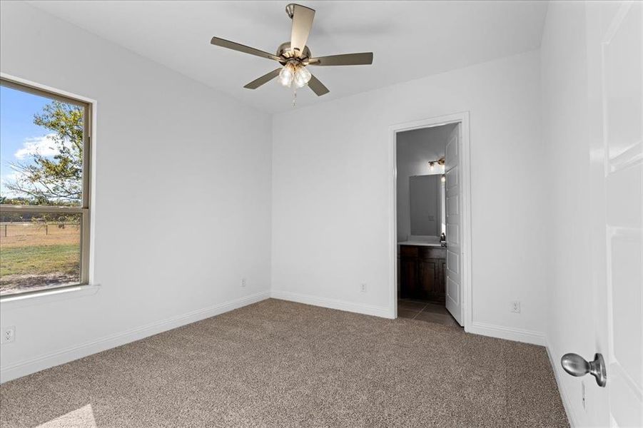 32_07-4005 Crick Ct (34 of 40) Bed 2