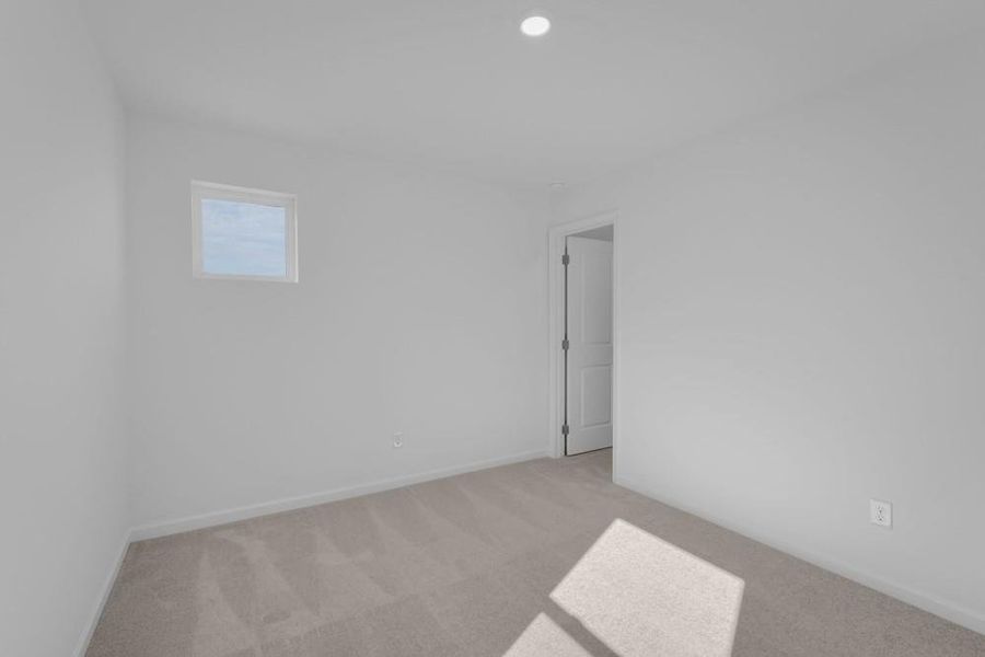 Image 35 of a home in Heritage River.