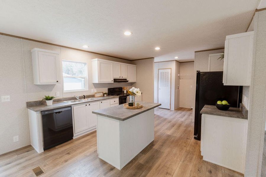 Image 8 of a home in .