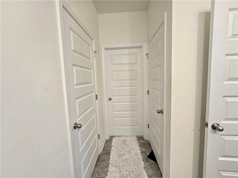 Spacious, unfurnished interior of a new home in Oakchase at Hampton, Hampton (Image 27).