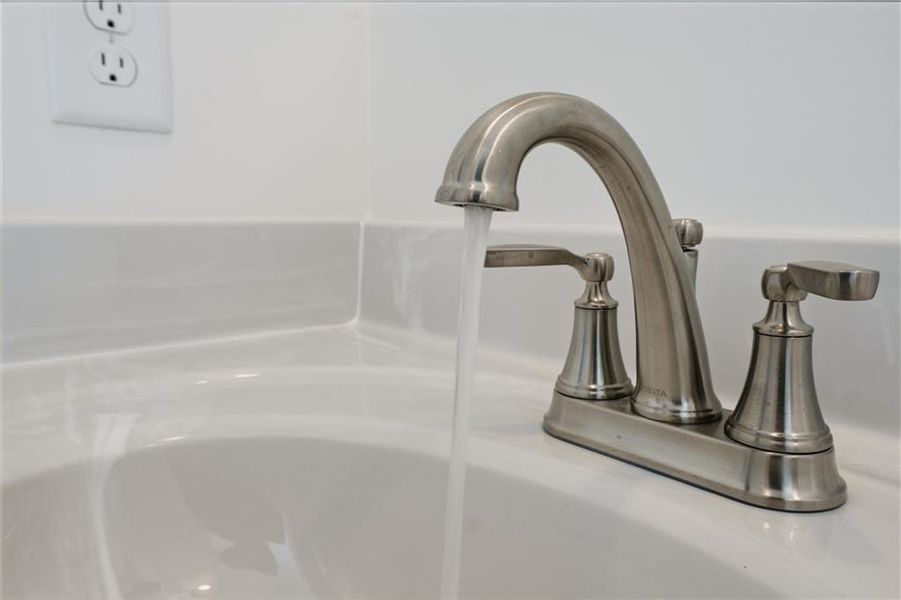Close-up of interior finishes inside a home in Creekside Landing, Dallas (Image 10).