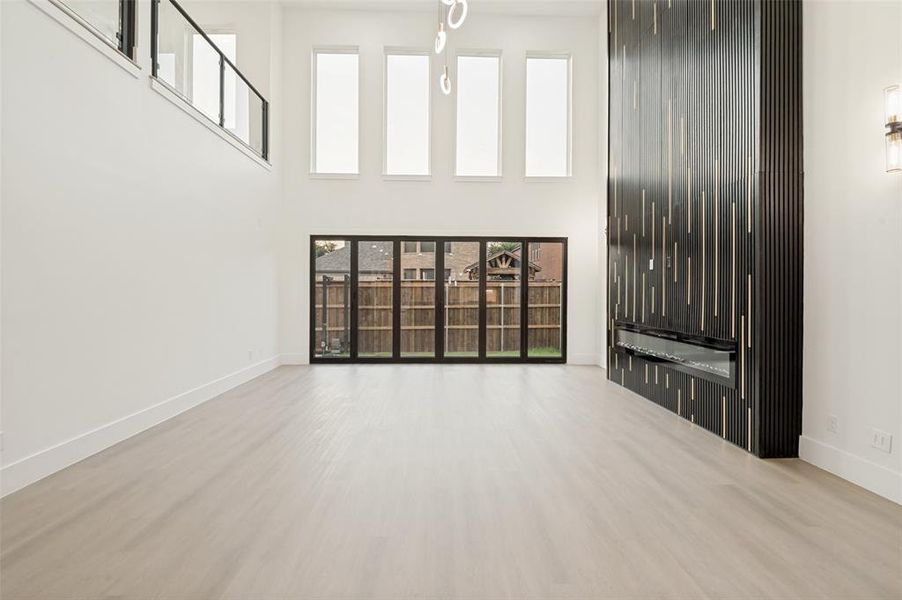 Spacious, unfurnished interior of a new home in , Frisco (Image 16).