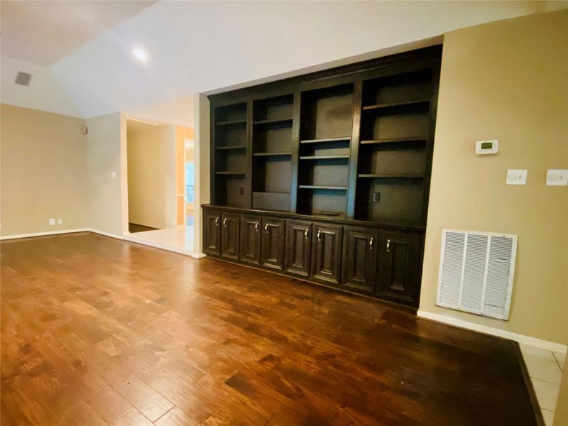 14212 - Family room from fireplace