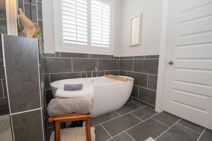 Furnished interior view inside a new home in , Senoia (Image 64). Furnished interior view inside a new home in , Senoia (Image 64).