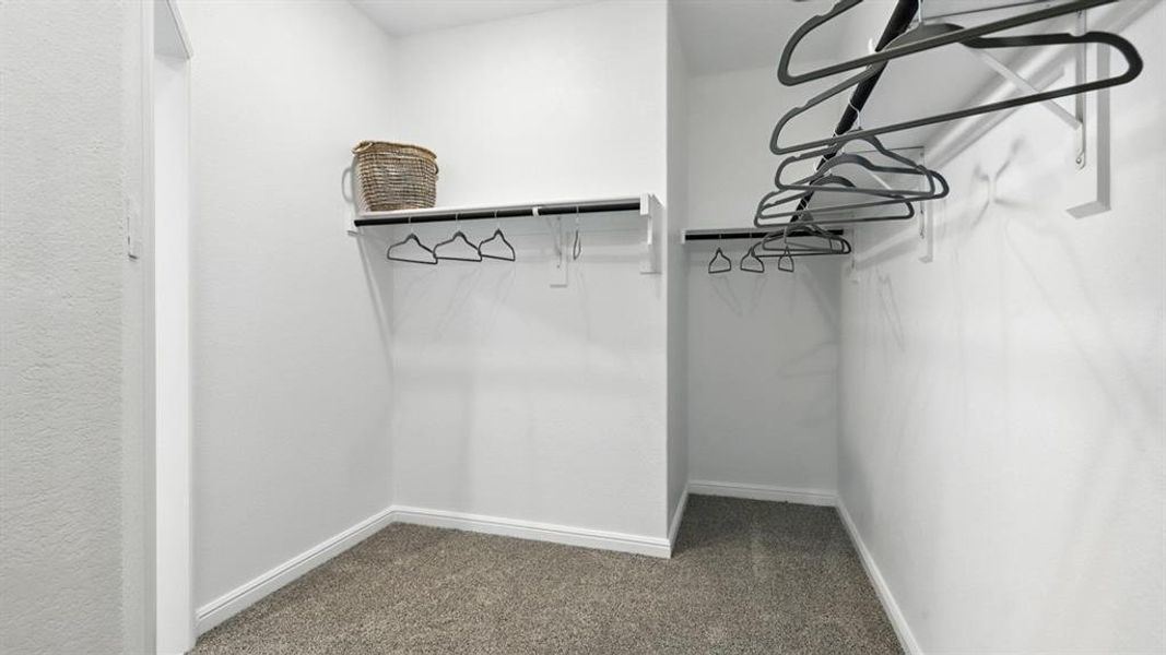 Spacious, unfurnished interior of a new home in The Canyons, Keene (Image 21).