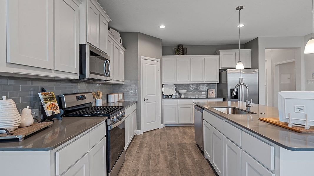 Furnished interior view inside a new home in Morningstar, Aledo (Image 10).