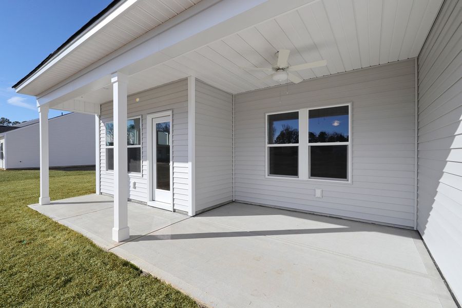 Exterior details and patio area of a home in Allston Park, Calabash (Image 3).
