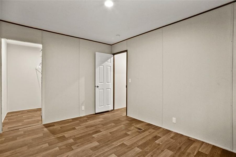 Spacious, unfurnished interior of a new home in , Ellijay (Image 22).