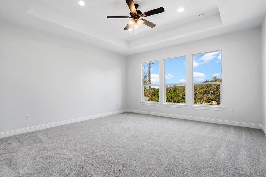 Spacious, unfurnished interior of a new home in , Lago Vista (Image 20).