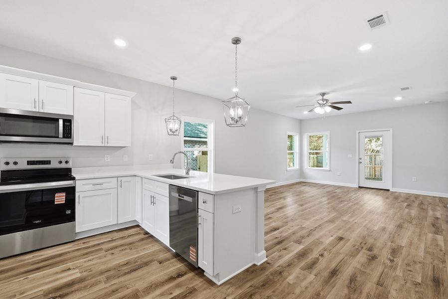 Furnished interior view inside a new home in McCarthy Estates, Defuniak Springs (Image 13). Furnished interior view inside a new home in McCarthy Estates, Defuniak Springs (Image 13).