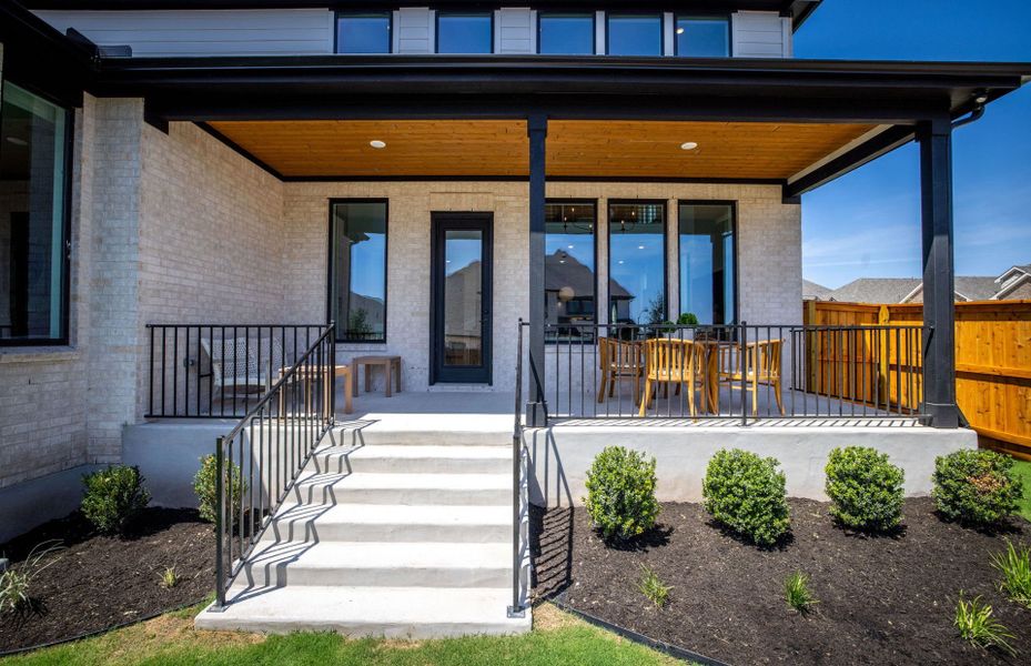 Representative exterior details of a home built from the Garwood by Pulte Homes in Crescent Bluff, Georgetown (Image 43). Representative exterior details of a home built from the Garwood by Pulte Homes in Crescent Bluff, Georgetown (Image 43).