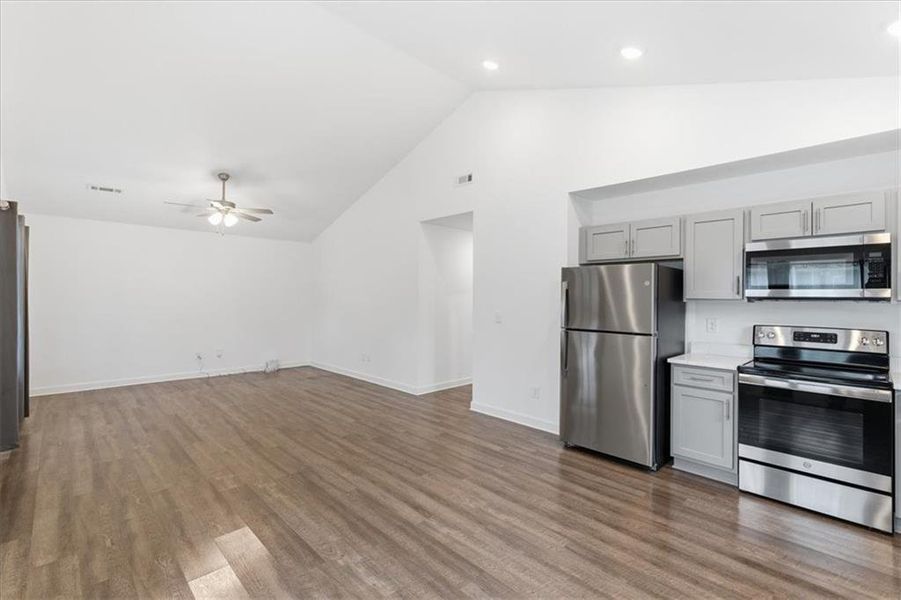 Spacious, unfurnished interior of a new home in , Rome (Image 15).