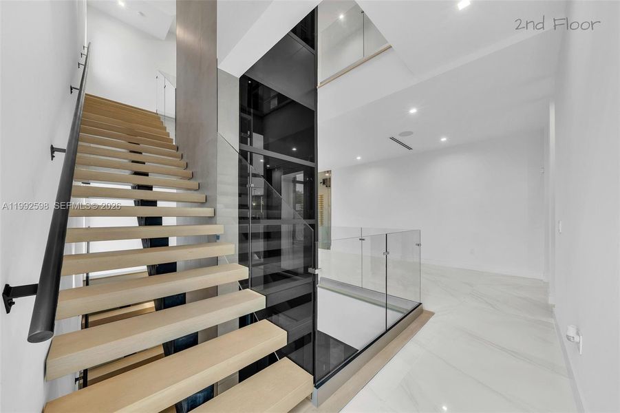 Furnished interior view inside a new home in , Key Largo (Image 51).