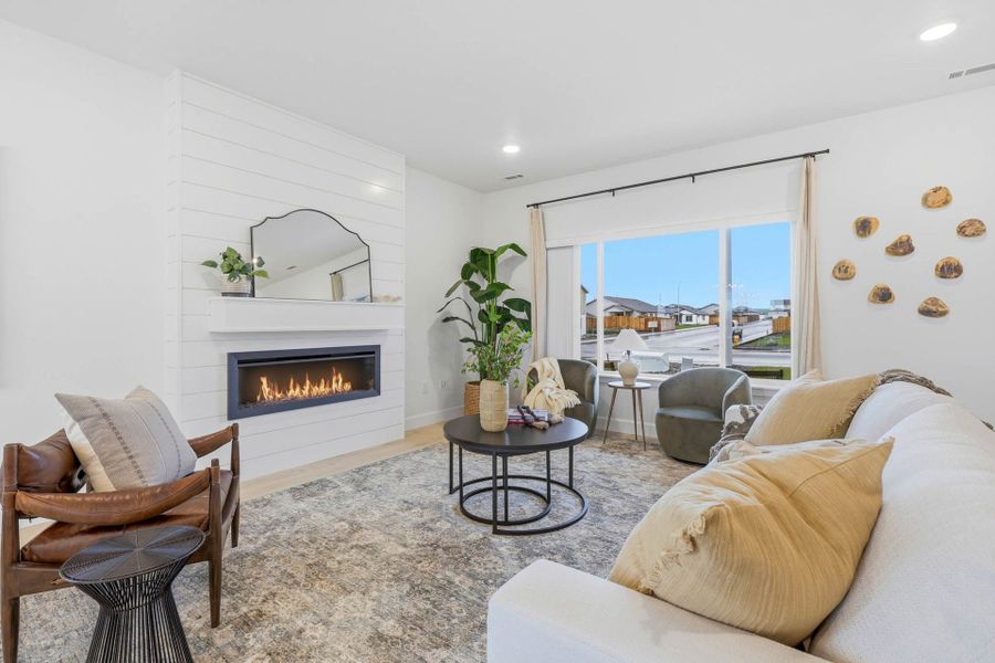 Furnished interior view inside a new home in Upland Meadows, Hermiston (Image 9).