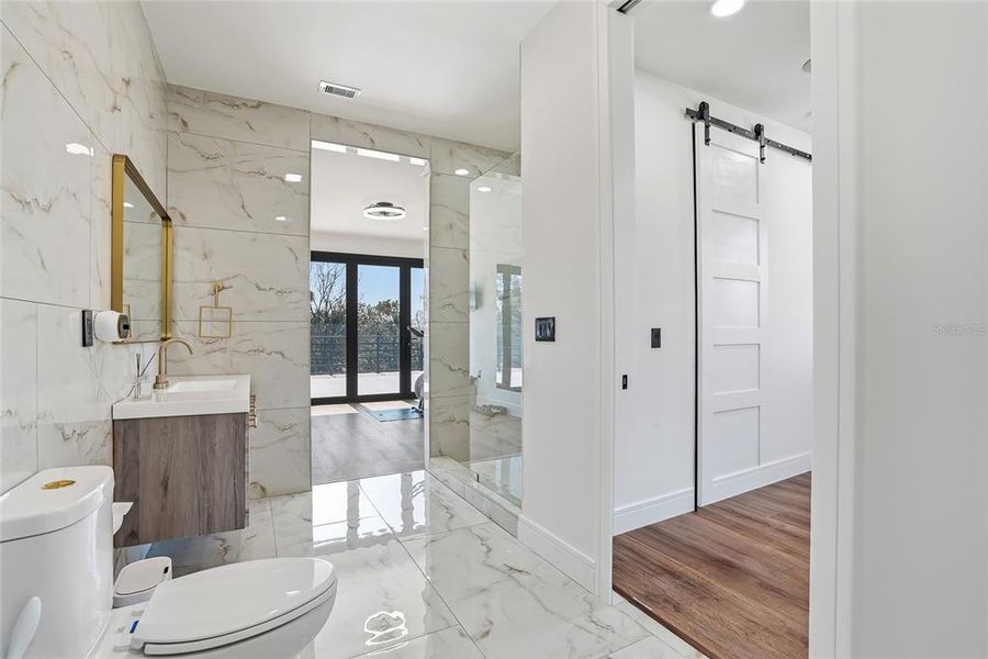 Furnished interior view inside a new home in , Tampa (Image 48).