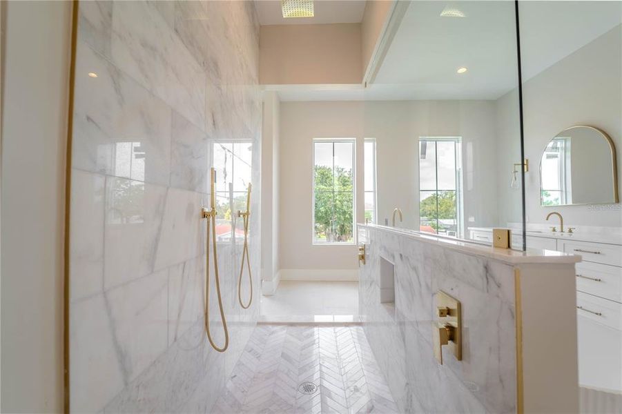 Furnished interior view inside a new home in , Tampa (Image 44).