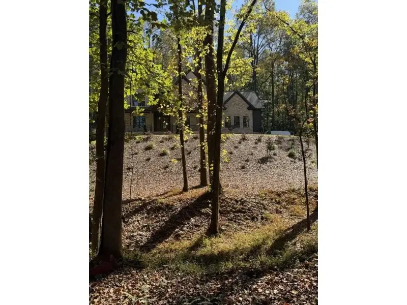 Image 49 of a home in .