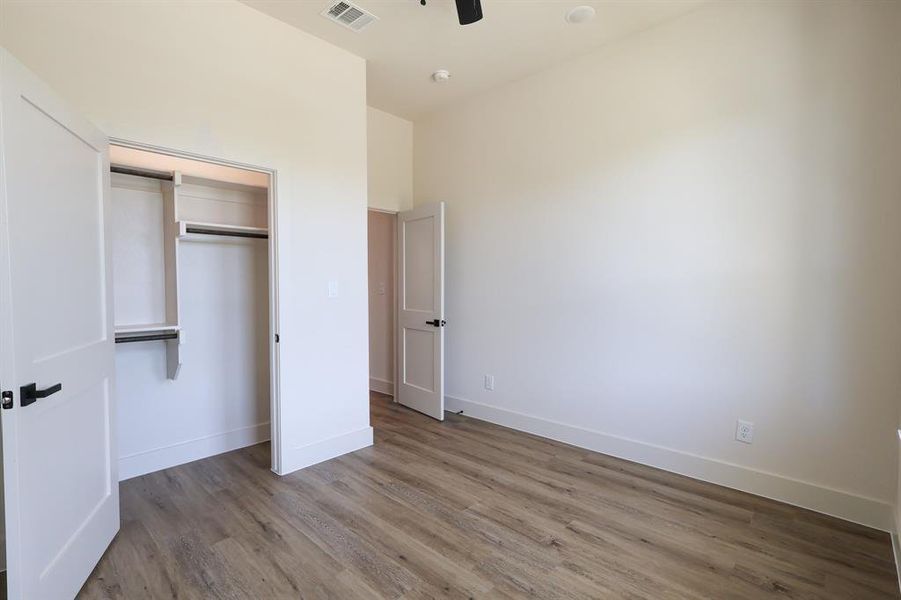 Spacious, unfurnished interior of a new home in , Fort Worth (Image 23).