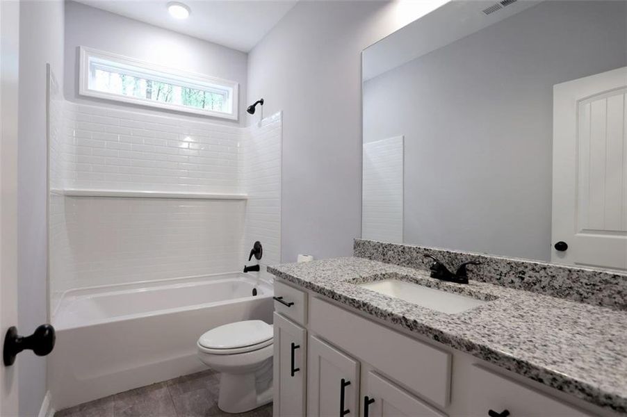 Furnished interior view inside a new home in , Dallas (Image 16). Furnished interior view inside a new home in , Dallas (Image 16).