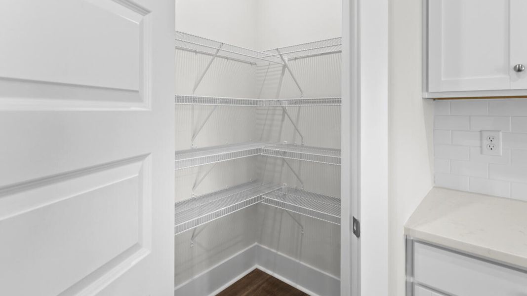 Image 29 of a home in Rolling Hills.