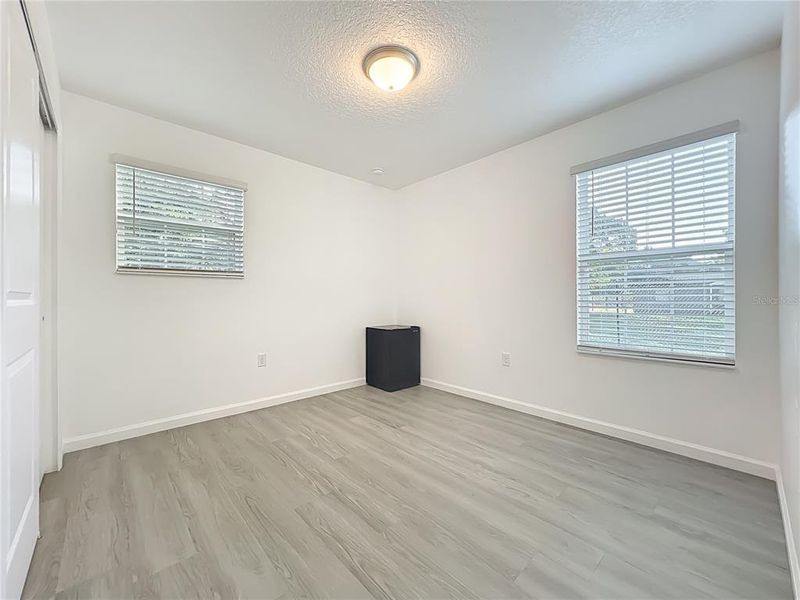 Spacious, unfurnished interior of a new home in , Orlando (Image 17).