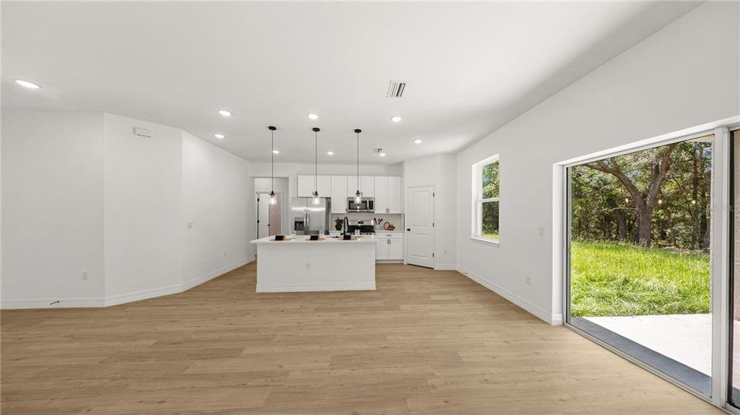 Spacious, unfurnished interior of a new home in , Dunnellon (Image 16). Spacious, unfurnished interior of a new home in , Dunnellon (Image 16).