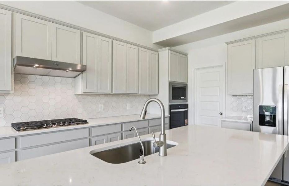 Photo is not of the actual home, but is an inspirational photo of builder’s model home and may depict options, furnishings, and/or decorator features that are not included Photo is not of the actual home, but is an inspirational photo of builder’s model home and may depict options, furnishings, and/or decorator features that are not included
