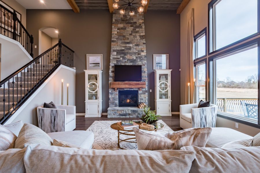 Representative furnished interior of a home built from the Paxton by Fischer Homes in Veranda Manor, Canton (Image 17).
