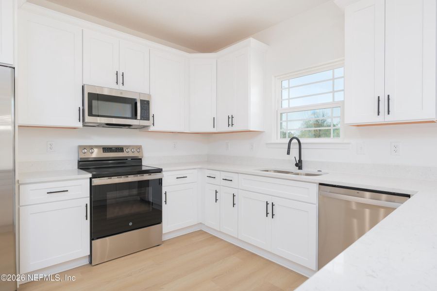 Furnished interior view inside a new home in , Middleburg (Image 4).