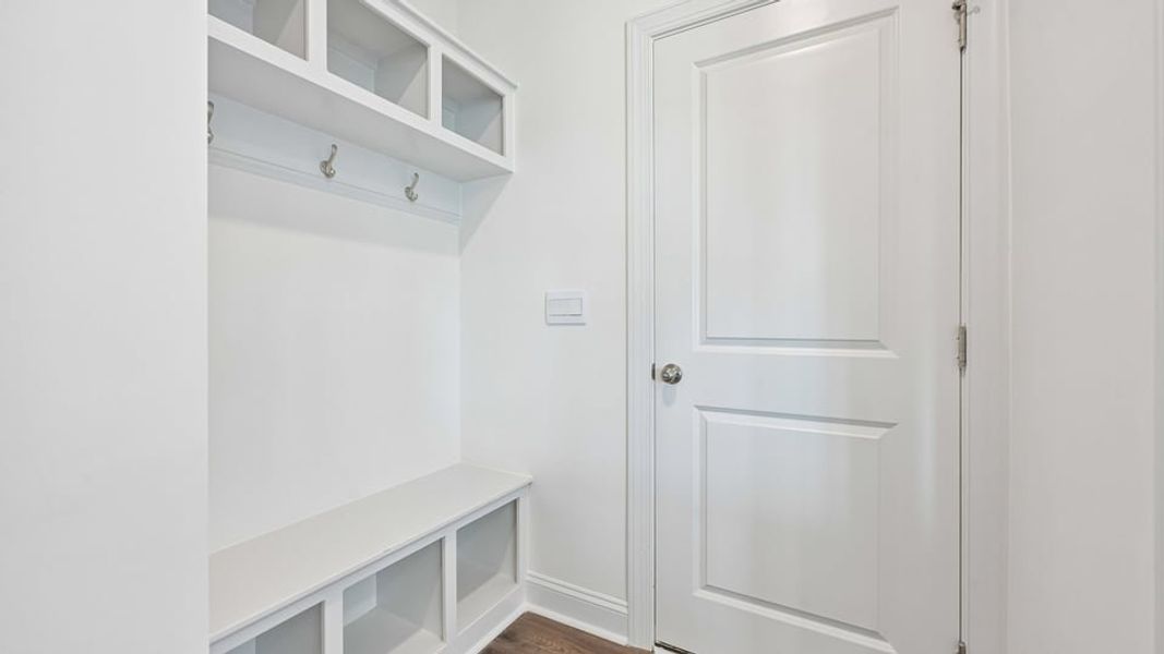Spacious, unfurnished interior of a new home in Eagle Creek, Fuquay Varina (Image 20).