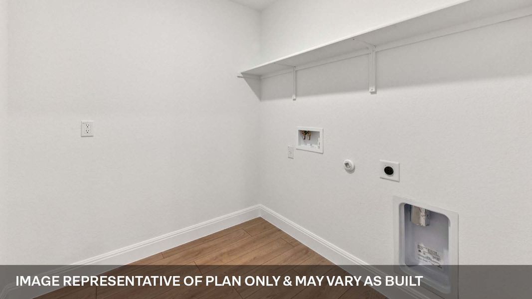 Representative unfurnished interior of a home built from the The Grayson by D.R. Horton in Riverview, Georgetown (Image 37).