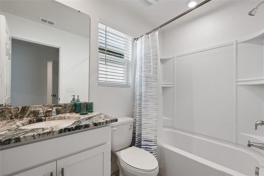 Furnished interior view inside a new home in , Kissimmee (Image 41).