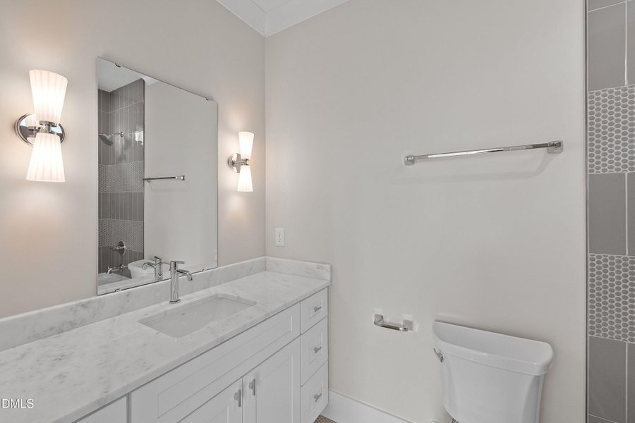 50-223 S West St _1777 50-223 S West St _1777