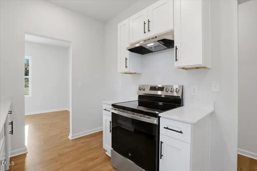 10-413 N Virginia St-10