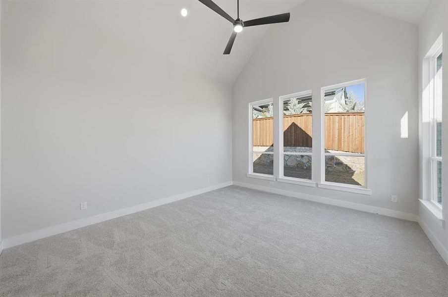 Spacious, unfurnished interior of a new home in Quail Hollow, Rockwall (Image 22).