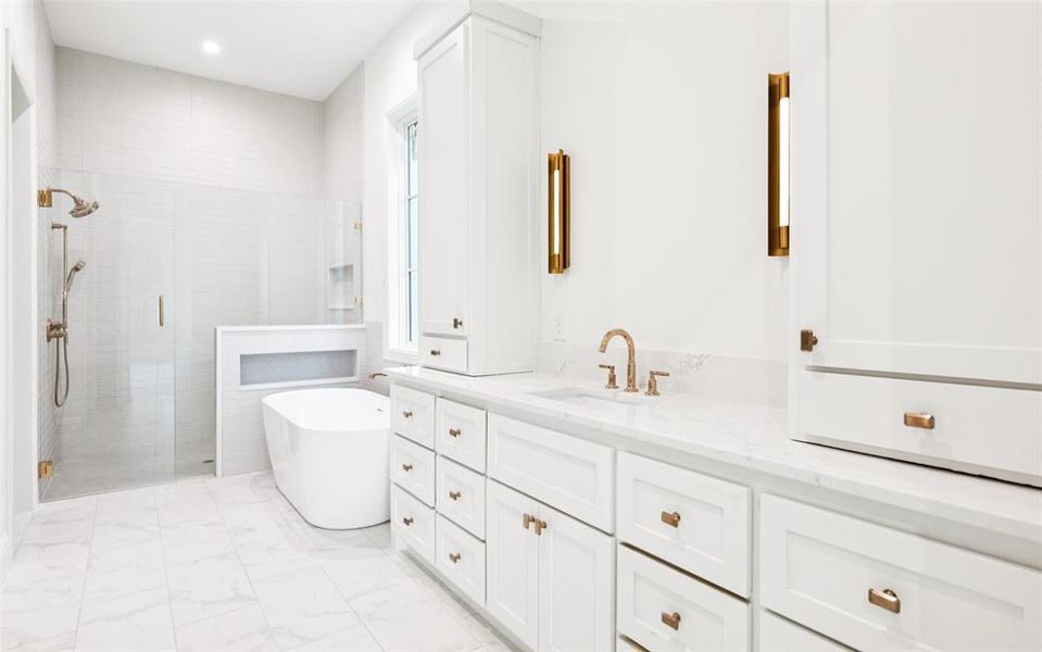 Guest Home-MIL Suite Bathroom