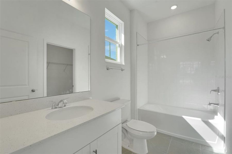 Furnished interior view inside a new home in Willowbrook North, Winter Haven (Image 9). Furnished interior view inside a new home in Willowbrook North, Winter Haven (Image 9).