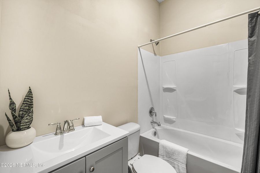 Furnished interior view inside a new home in , Keystone Heights (Image 10).