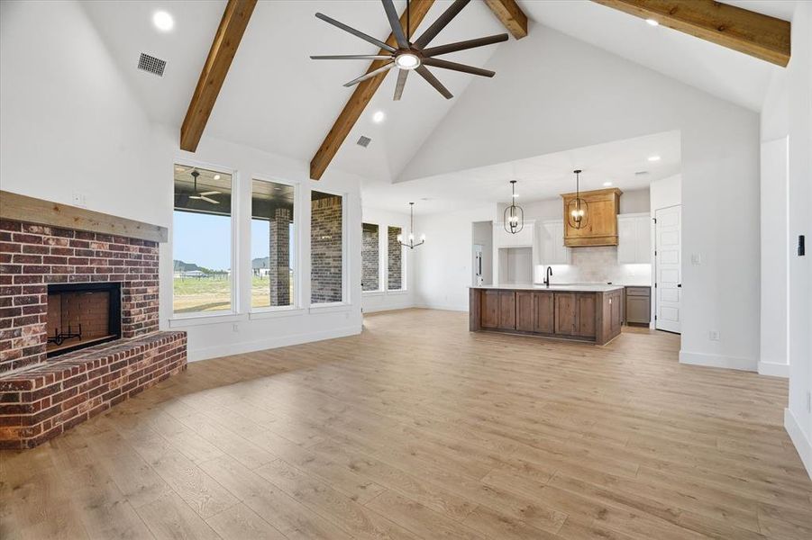 Spacious, unfurnished interior of a new home in , Springtown (Image 19).