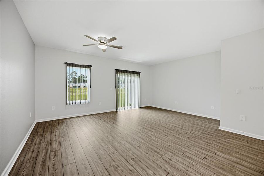 Spacious, unfurnished interior of a new home in Tara Serena, Gainesville (Image 20). Spacious, unfurnished interior of a new home in Tara Serena, Gainesville (Image 20).