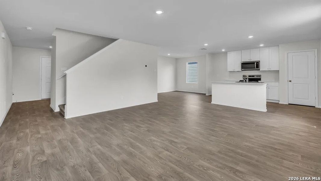 Spacious, unfurnished interior of a new home in Avenida, Converse (Image 5). Spacious, unfurnished interior of a new home in Avenida, Converse (Image 5).