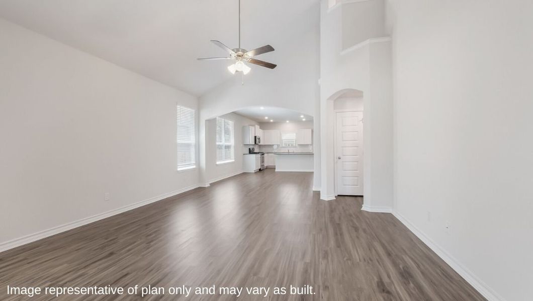 Spacious, unfurnished interior of a new home in Veranda, San Antonio (Image 16).