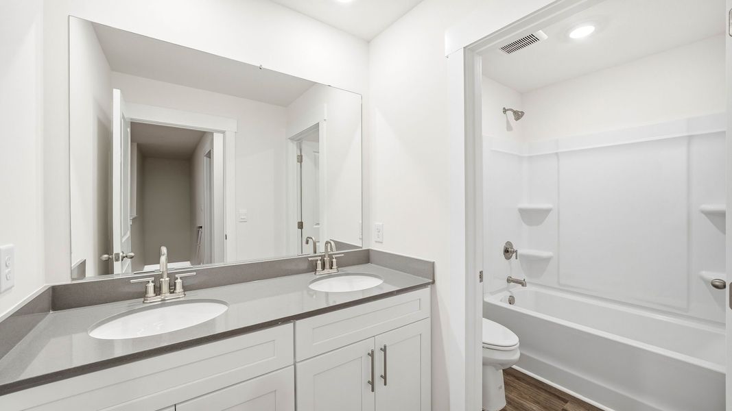 Furnished interior view inside a new home in Polo Fields, Kingsport (Image 7).