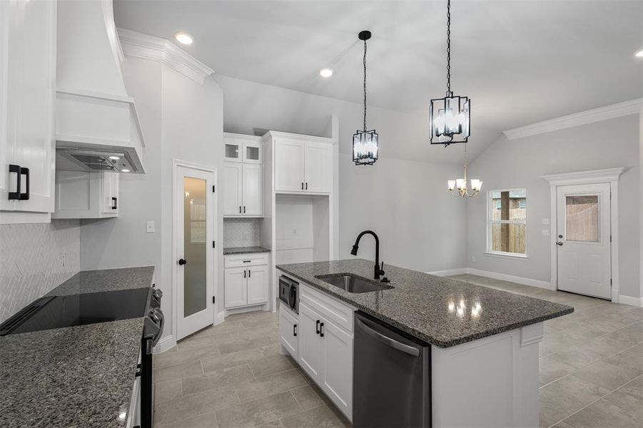 Gorgeous custom kitchen!